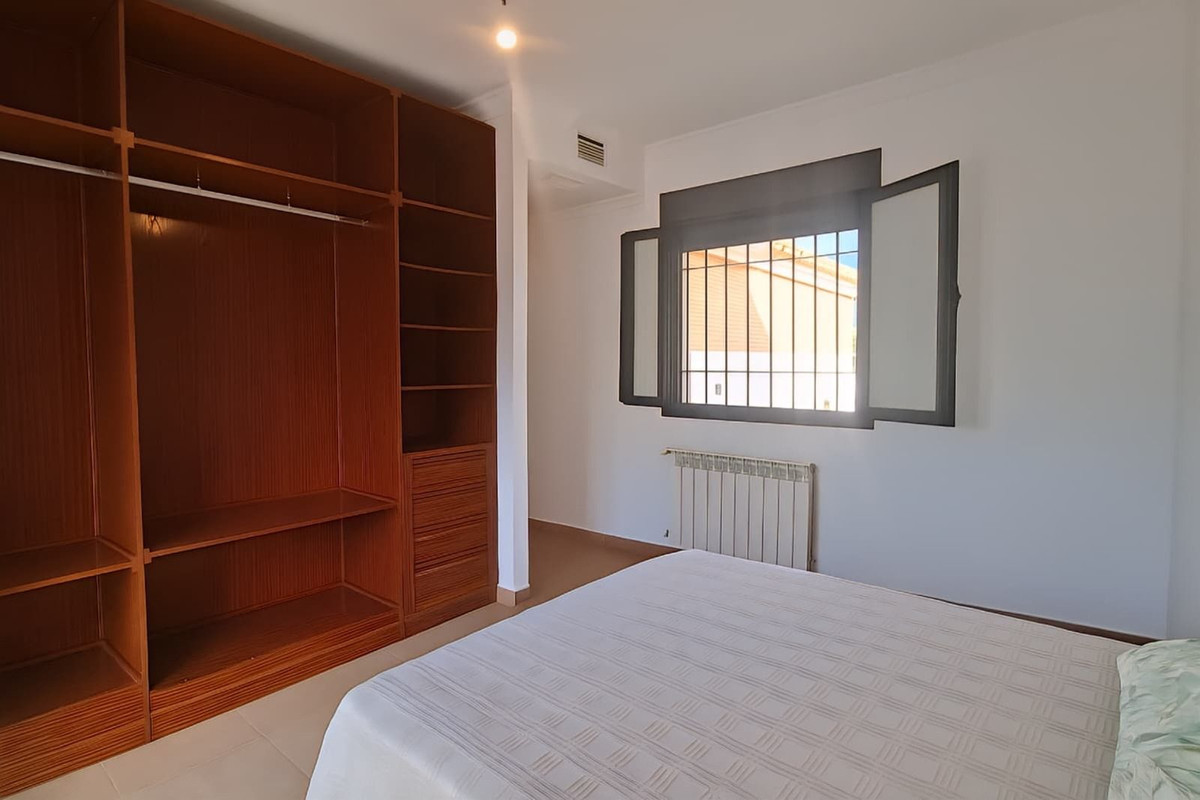 4ba406a1370a8510787954fdf9dab59f - 20