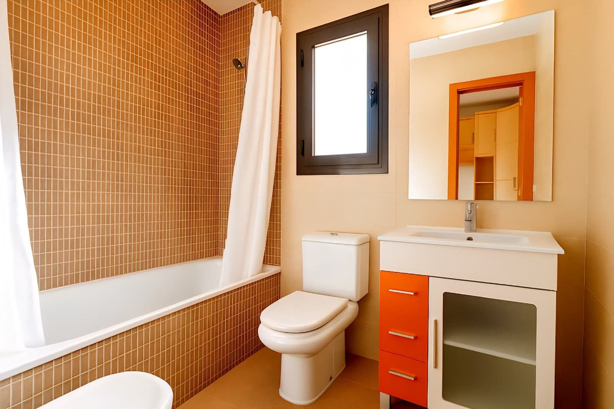 4ba406a1370a8510787954fdf9dab59f - 33