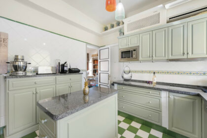 4c2ae533074d0ab7abc2f5ad16739517 - 15