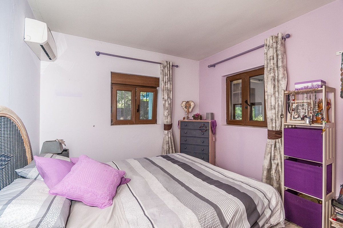 4c449977059434986514622f28c4d669 - 16