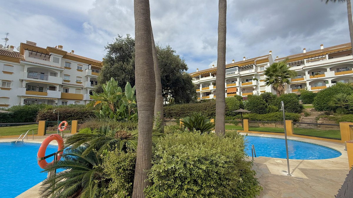 4caa2ead742cc01bb4e78e14fefdb834 - 23