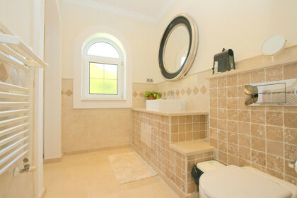 4d165f78578e964c72c165992d1a294a - 19