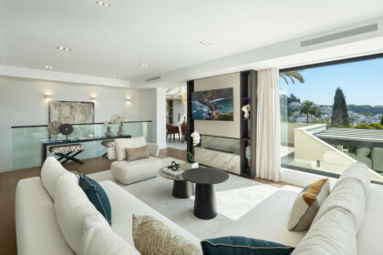 4d651b167ad72d3ecc2eb8e2ab93baf4 - 12