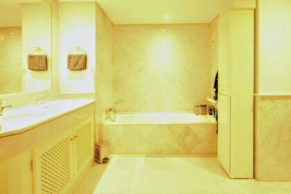 4d7399b8117a34a908fbd164da800441 - 12