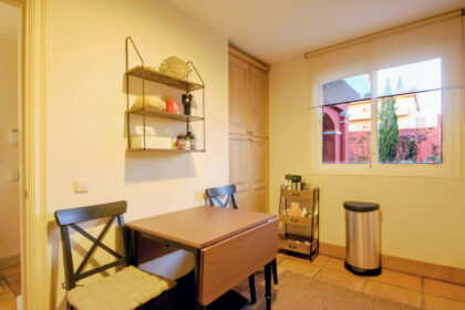 4d7399b8117a34a908fbd164da800441 - 15