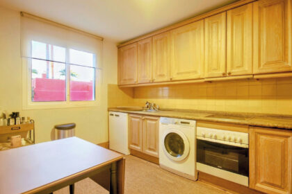 4d7399b8117a34a908fbd164da800441 - 16