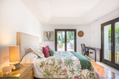 4ebe843c82714413cdcc353c8ad67c88 - 16