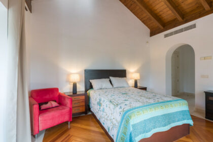 4ebe843c82714413cdcc353c8ad67c88 - 18