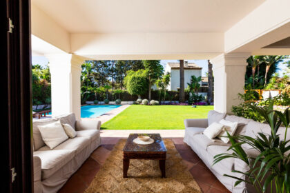 4ebe843c82714413cdcc353c8ad67c88 - 23