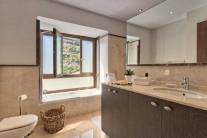 4ec49dcd5e445004433481b216afcb8d - 13