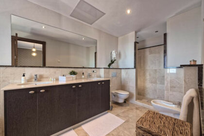 4ec49dcd5e445004433481b216afcb8d - 14