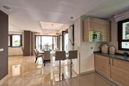 4ec49dcd5e445004433481b216afcb8d - 8