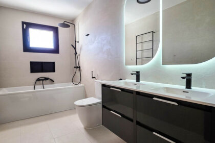 4f340bda79a27f6b6fde146a15f59771 - 4