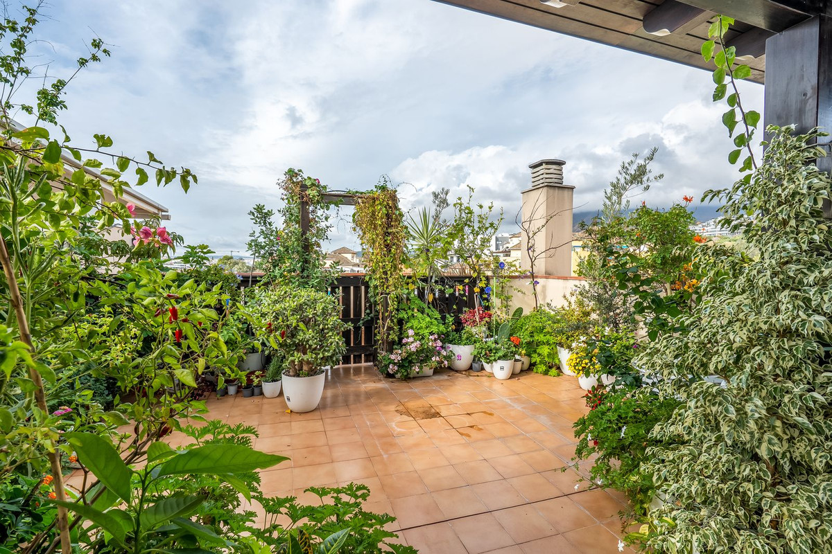 4f3a56dcb3eaea351297322ffa7a5b39 - 1