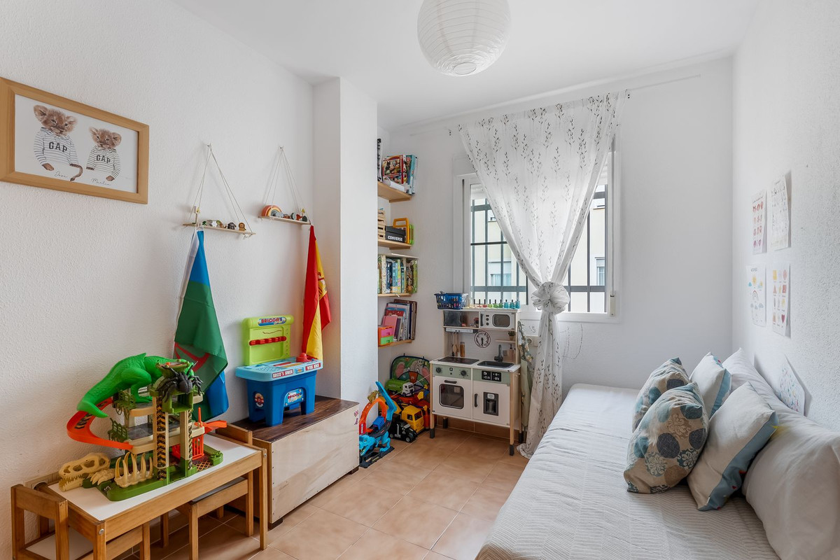 4f3a56dcb3eaea351297322ffa7a5b39 - 15