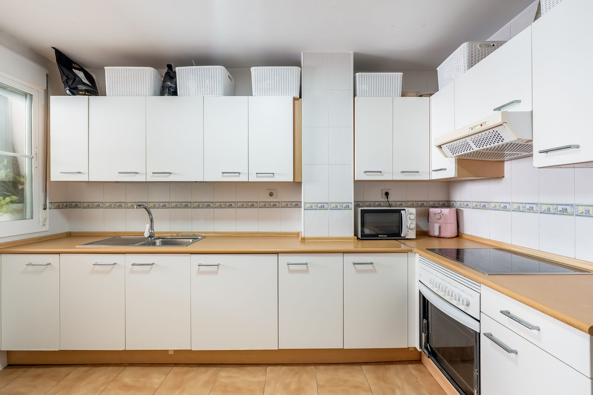 4f3a56dcb3eaea351297322ffa7a5b39 - 9