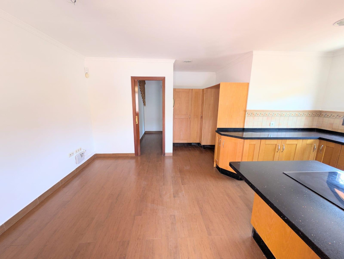 5089e5be31d50dc11cdb898fba382b9d - 12