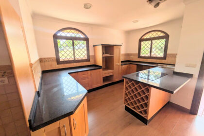 5089e5be31d50dc11cdb898fba382b9d - 13