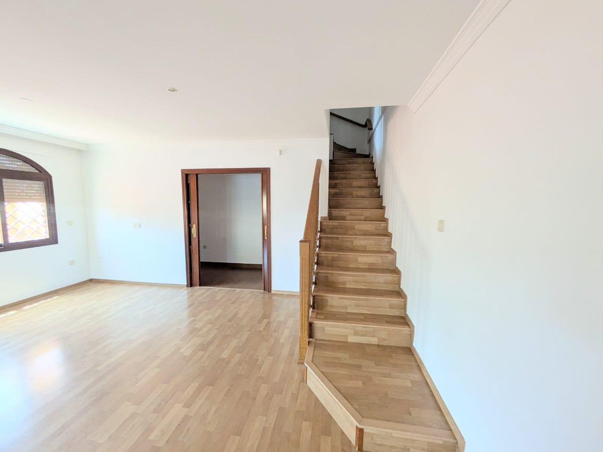 5089e5be31d50dc11cdb898fba382b9d - 16