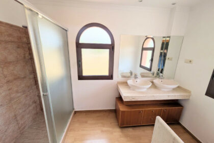 5089e5be31d50dc11cdb898fba382b9d - 19