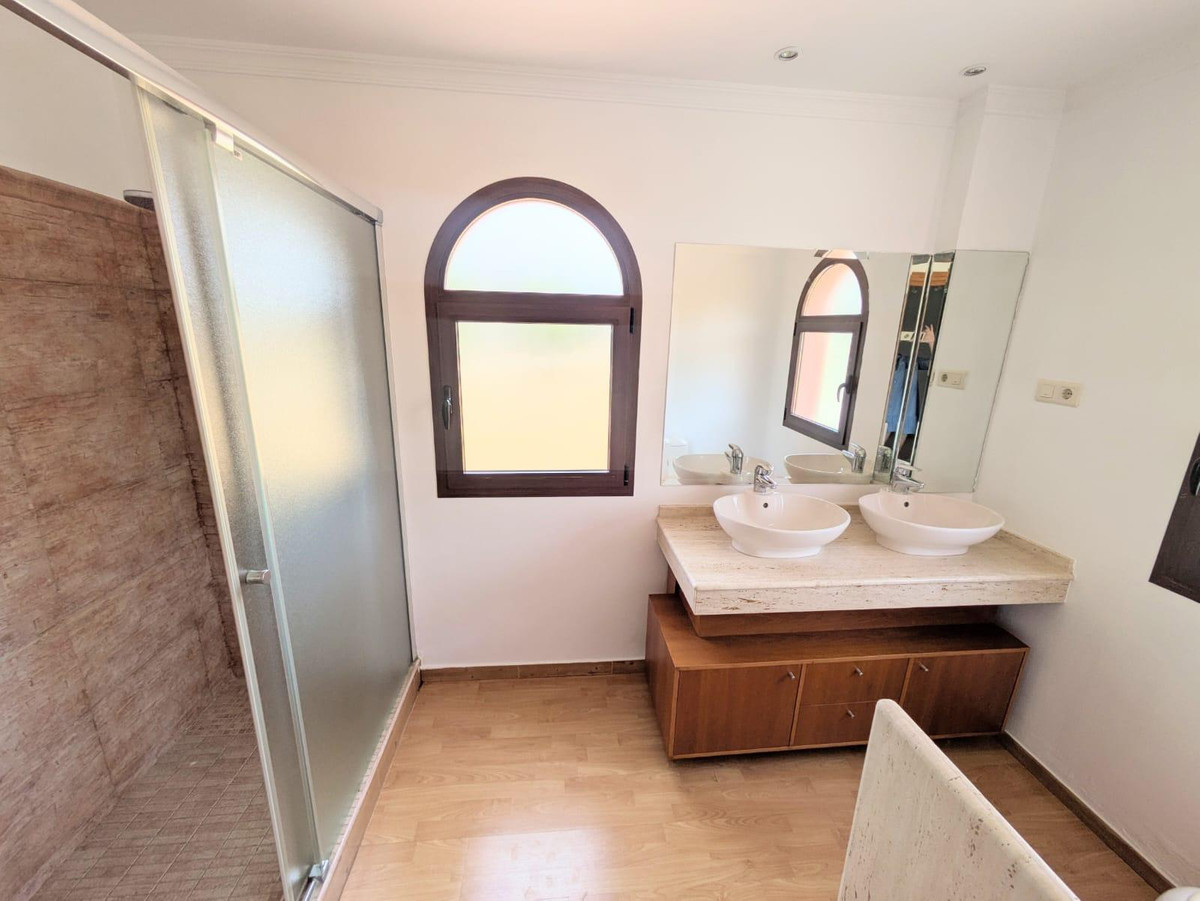 5089e5be31d50dc11cdb898fba382b9d - 19