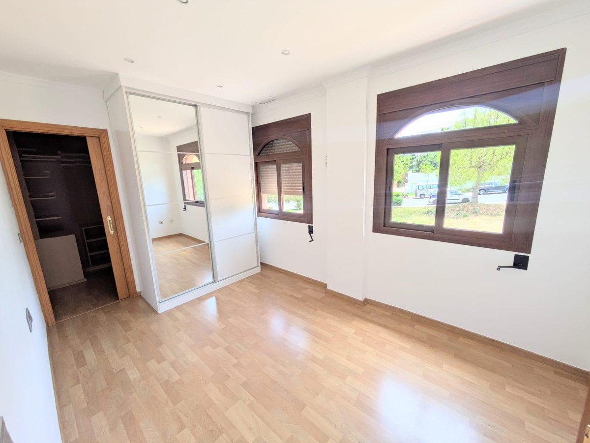 5089e5be31d50dc11cdb898fba382b9d - 20