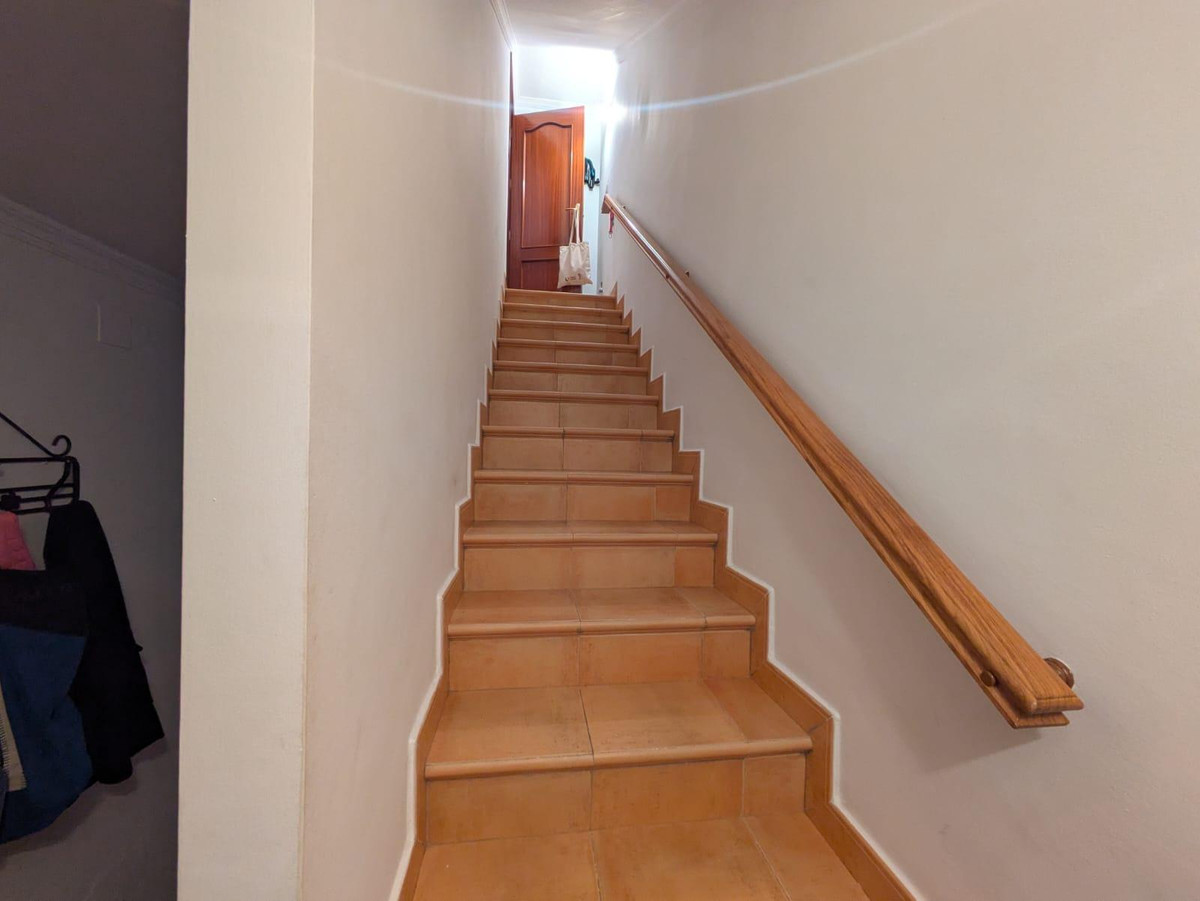 5089e5be31d50dc11cdb898fba382b9d - 24