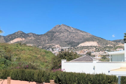 5089e5be31d50dc11cdb898fba382b9d - 33