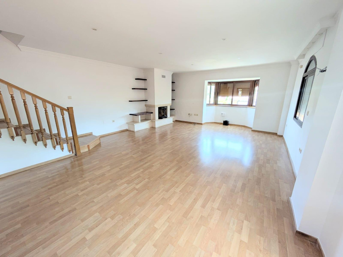 5089e5be31d50dc11cdb898fba382b9d - 8