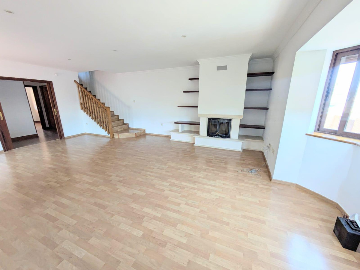 5089e5be31d50dc11cdb898fba382b9d - 9