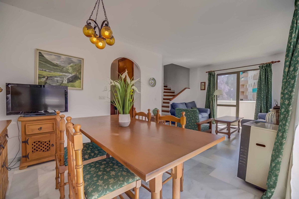 50b5307525b31c3d9065bc3355df5f3f - 10