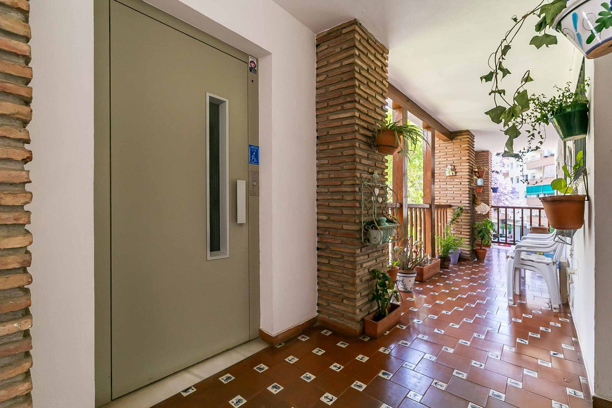 50b5307525b31c3d9065bc3355df5f3f - 29