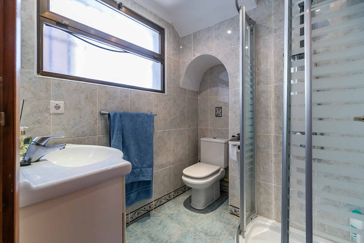 50b5307525b31c3d9065bc3355df5f3f - 3