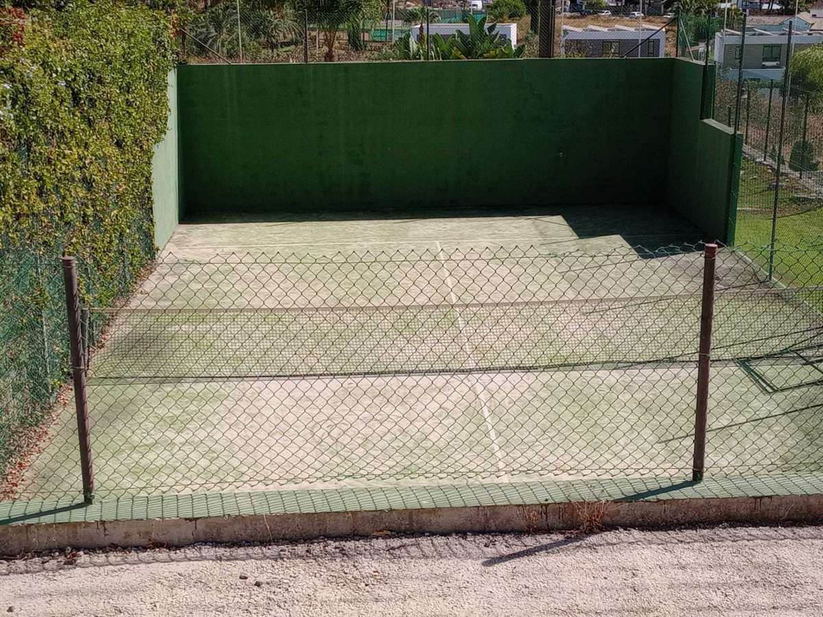 50c7f267c9deb8d8b5a7bf05267b8fb3 - 12