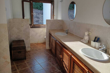 50c7f267c9deb8d8b5a7bf05267b8fb3 - 19