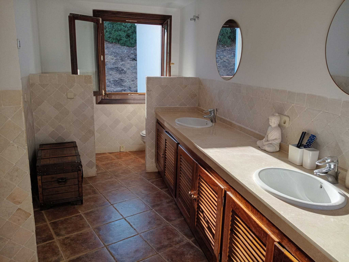 50c7f267c9deb8d8b5a7bf05267b8fb3 - 19