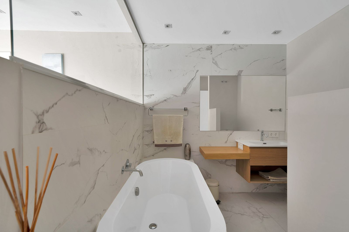 51c68d176c707a1d631b3f6f205c1ed1 - 24