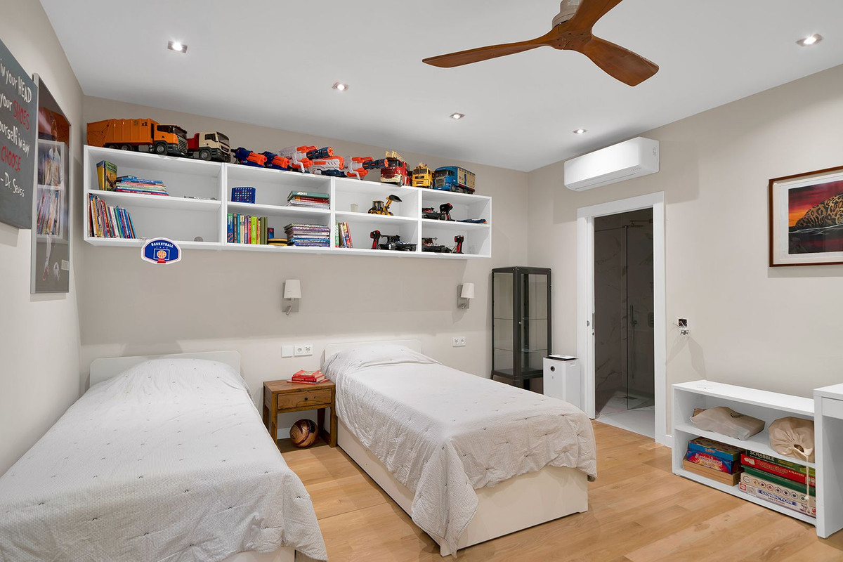 51c68d176c707a1d631b3f6f205c1ed1 - 34