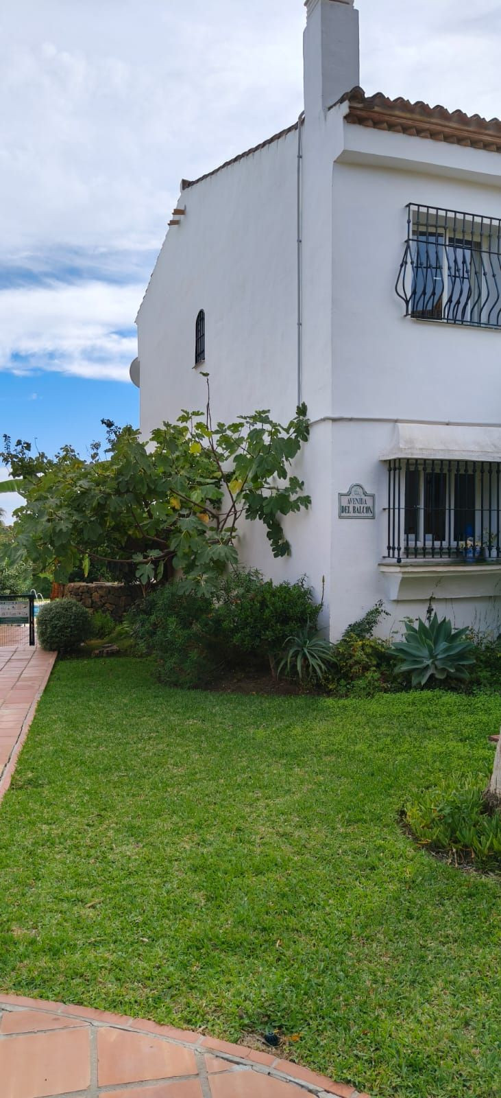 51c99fd9383e9ff582902557b4866832 - 16