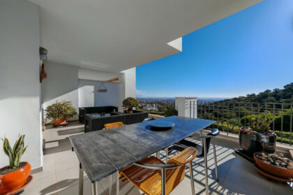 51cade4bb9a30d9c0aaf18b8c943f467 - 1