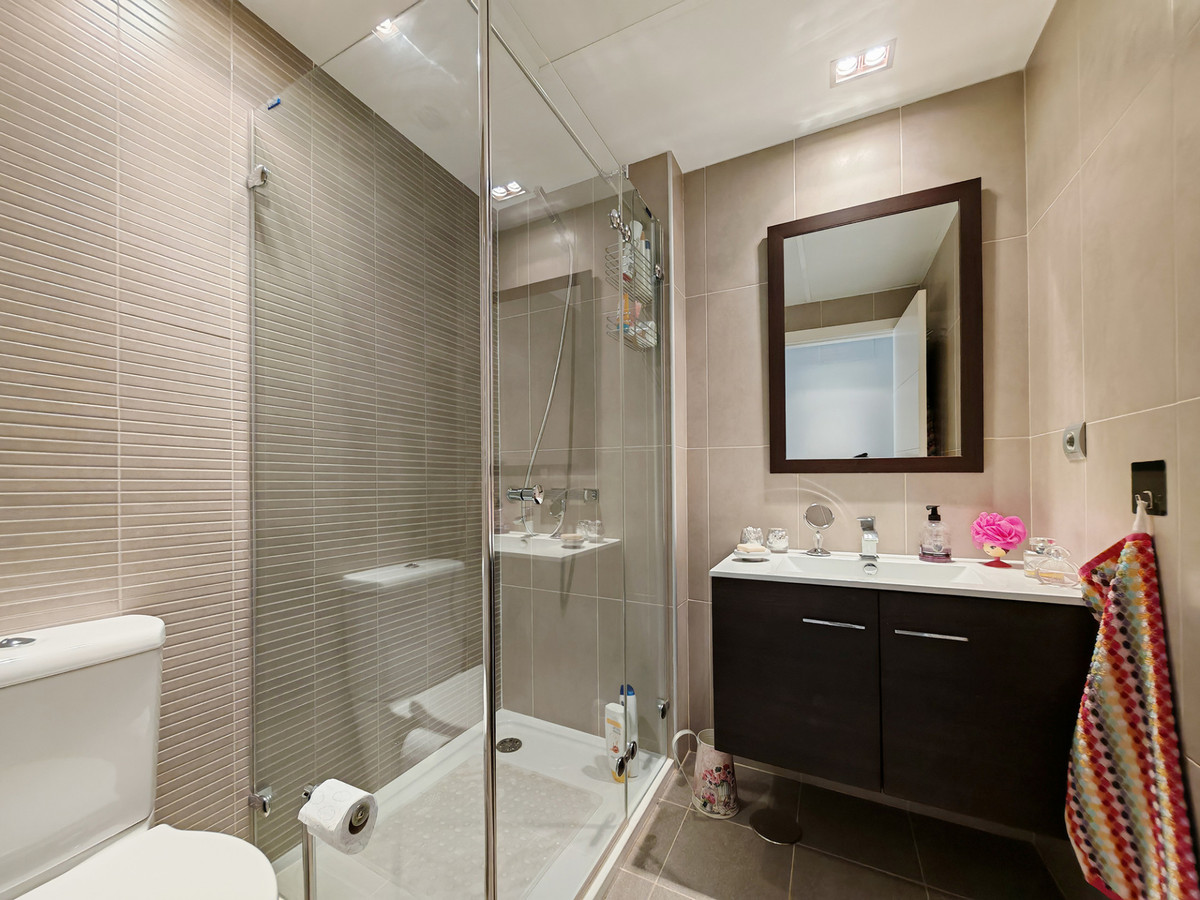 51cade4bb9a30d9c0aaf18b8c943f467 - 15