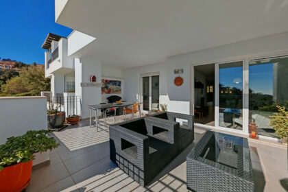 51cade4bb9a30d9c0aaf18b8c943f467 - 18