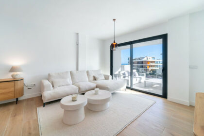 523bdcff7d0de5289d46e419ab8f460e - 1