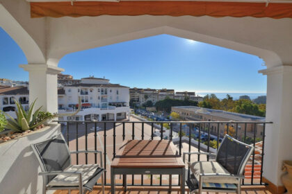 528f0b1d80414ed6c6be7653dd4b9f54 - 1