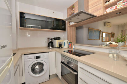 528f0b1d80414ed6c6be7653dd4b9f54 - 11