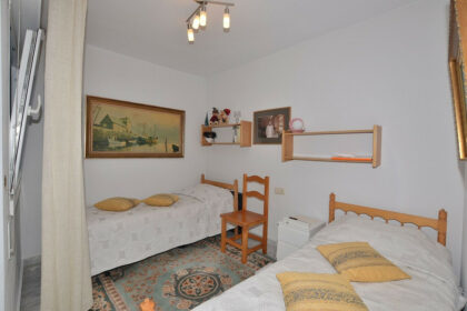 528f0b1d80414ed6c6be7653dd4b9f54 - 21