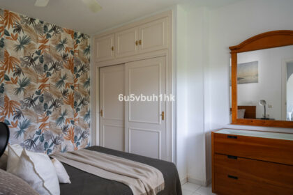 532a392922fb125b4ae6ca2a4b722fd6 - 13