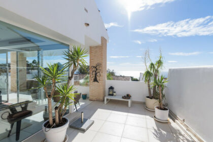 538a4d48ca0173cc031b2d81481e8065 - 11