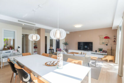 538a4d48ca0173cc031b2d81481e8065 - 16