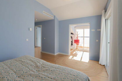 538a4d48ca0173cc031b2d81481e8065 - 26